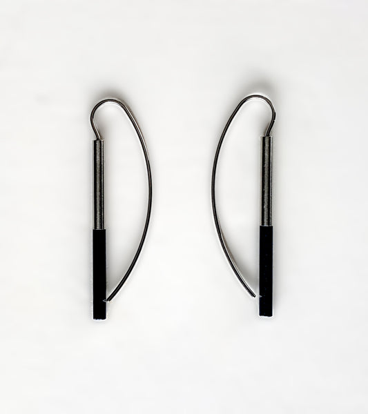 Boucles d'oreilles pendantes design acier inox bleu métallisé
