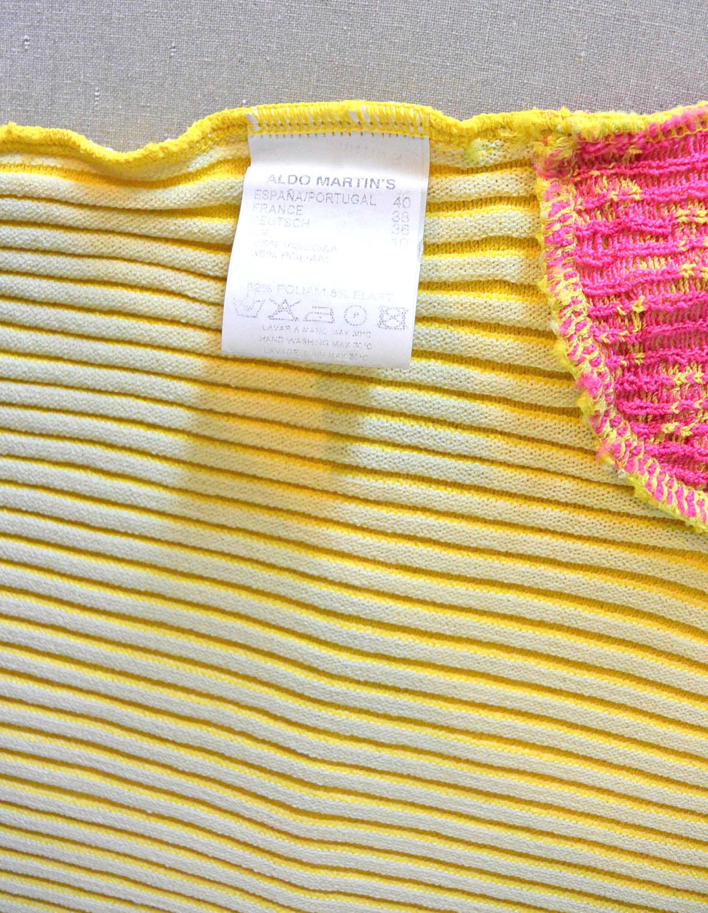 Pull jaune bouton d'or patchwork Aldo Martin's T.38