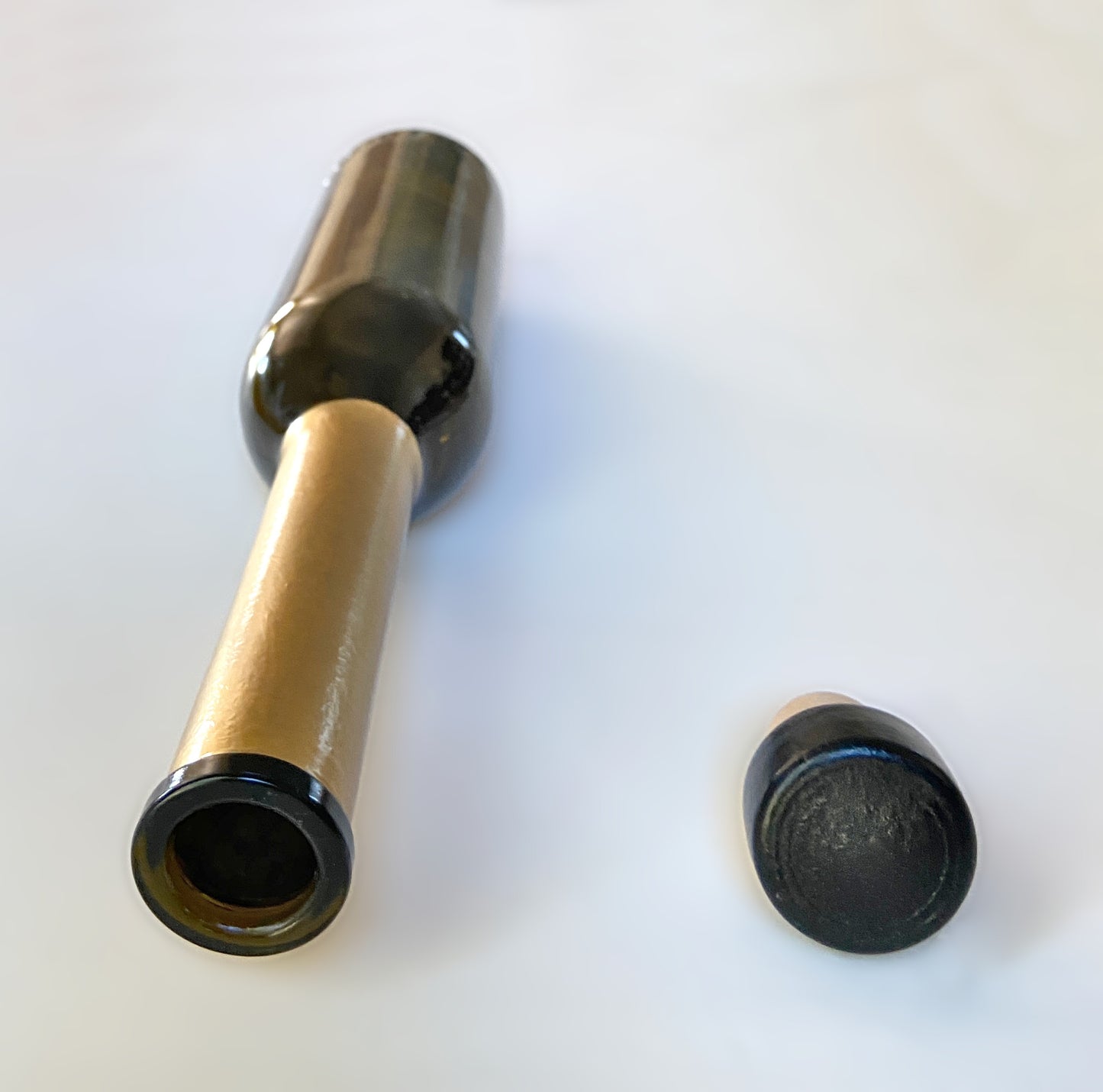 Bouteille flacon fumé à long goulot doré 25cl