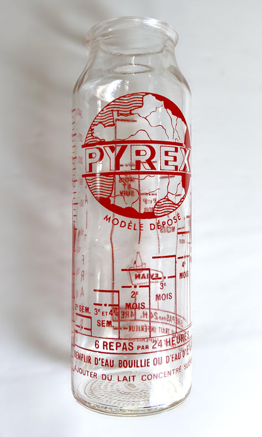 Biberon gradué 240ml Pyrex© Evian© rouge verre 1950