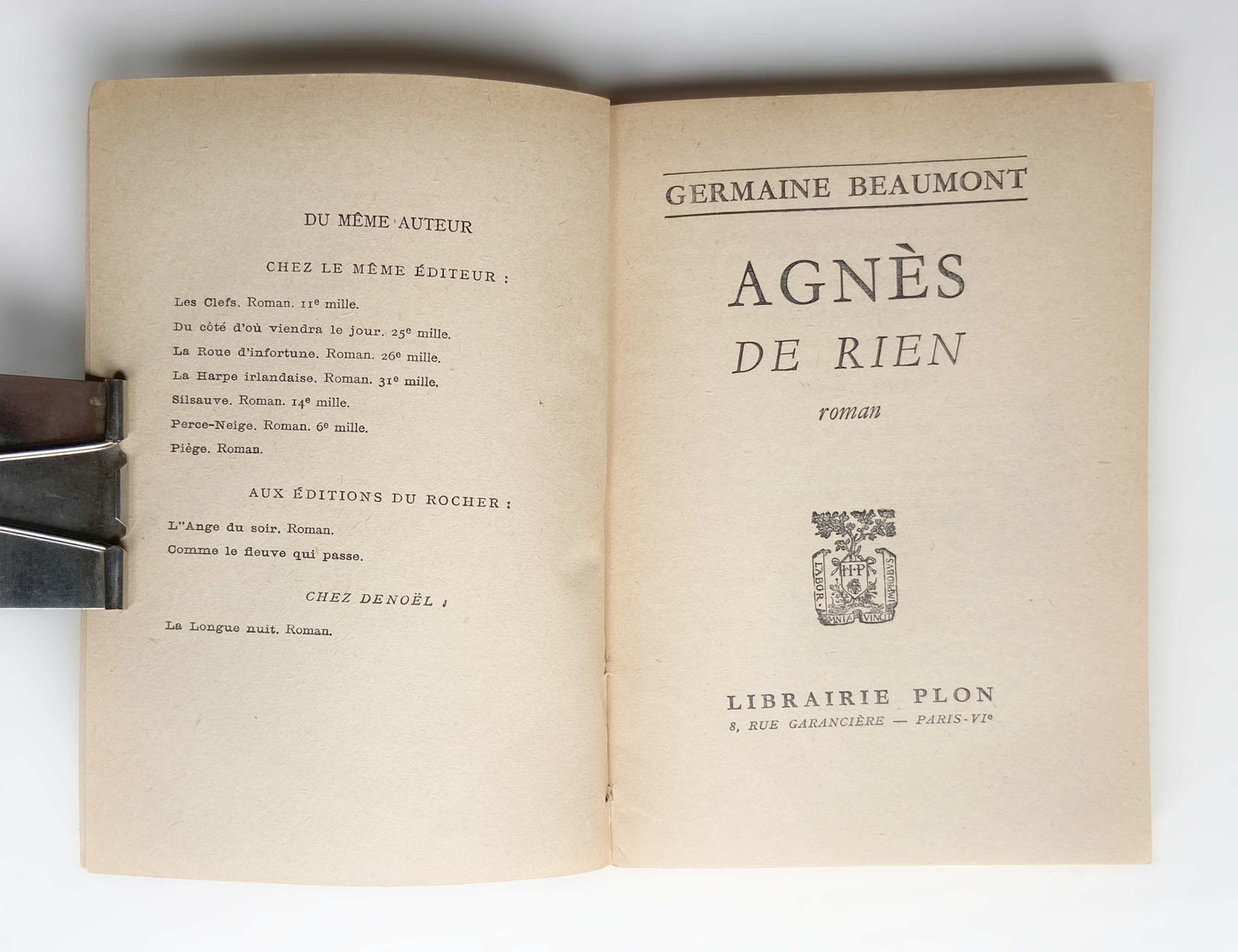 Livre «Agnès de rien» G. Beaumont, ed. Librairie Plon augmentée 1953