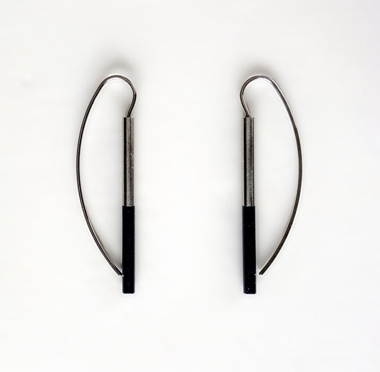 Boucles d'oreilles pendantes design acier inox bleu métallisé