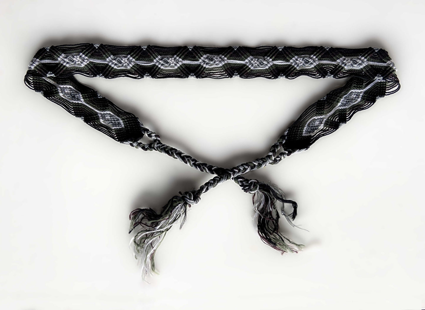 Ceinture à nouer artisanale corde macramé Amérique du sud rayée noir blanc gris vert marron 118cm