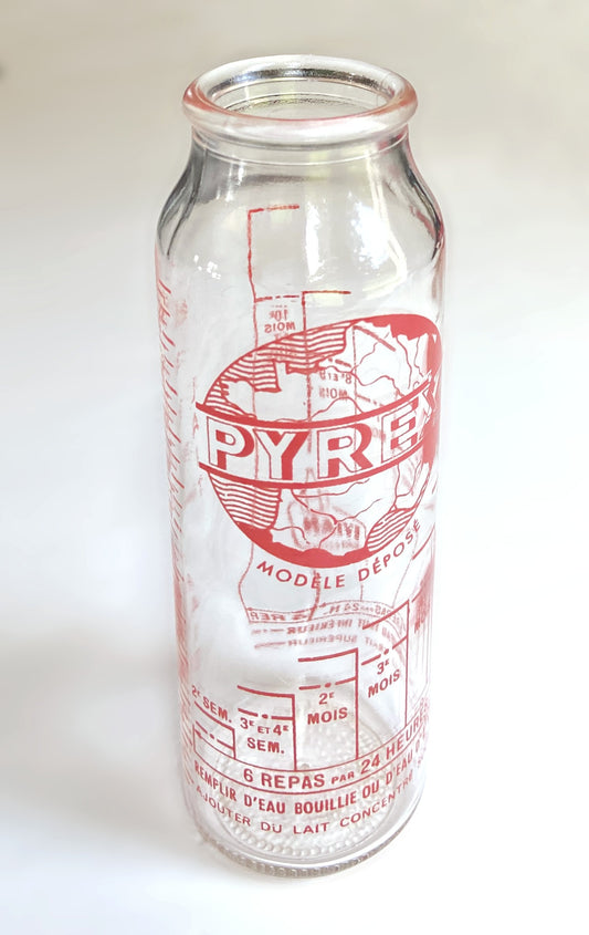 Biberon gradué 240ml Pyrex© Evian© rouge verre 1950